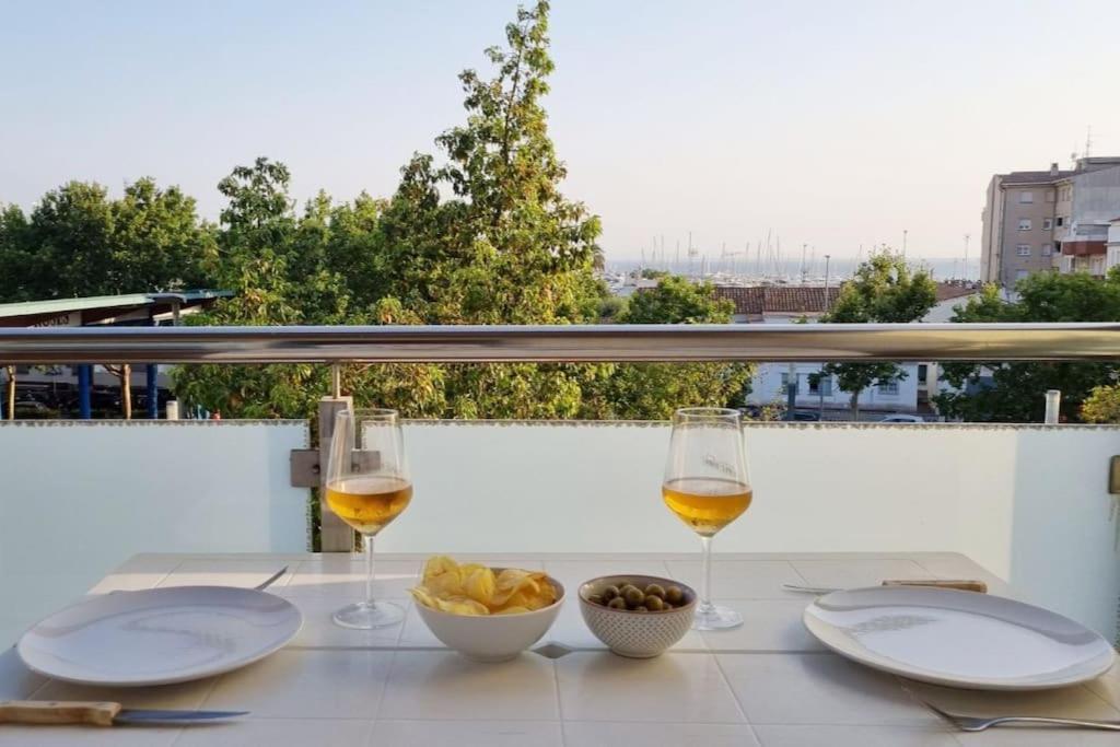 Apartamento Piso En El Centro Con Vistas Al Mar Y Balcon Rosas Exterior foto